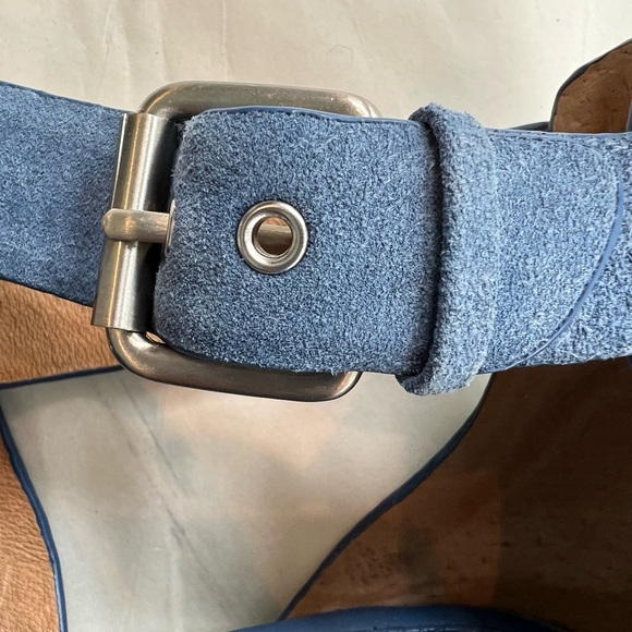 Sofft Mirabelle Blue Suede Sandal with Side Buckle Size 8.5 - Picture 9 of 14